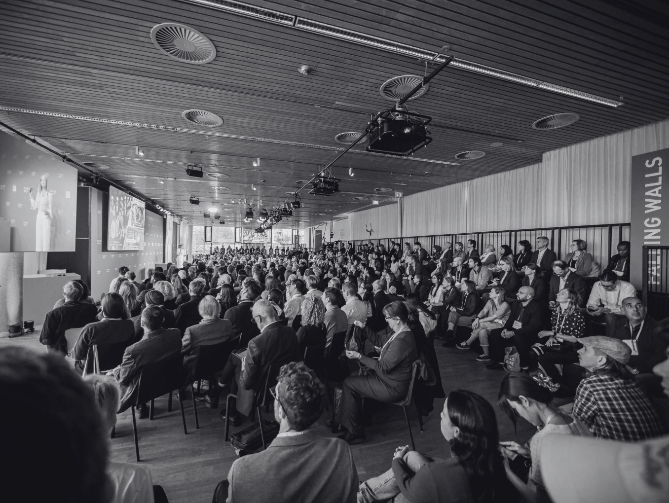 Speaker and audience at Falling Walls Science Summit