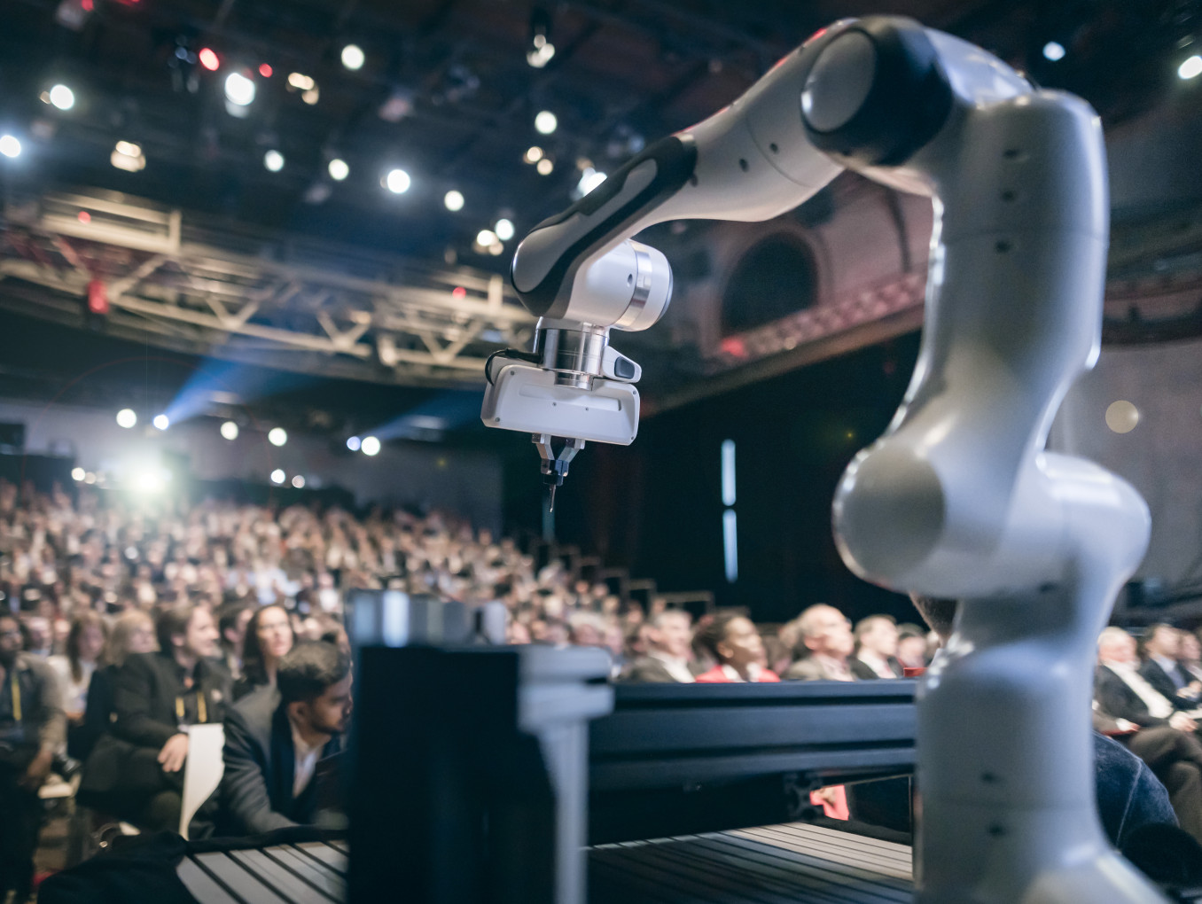 Stage and Robot at Falling Walls Science Summit 2019