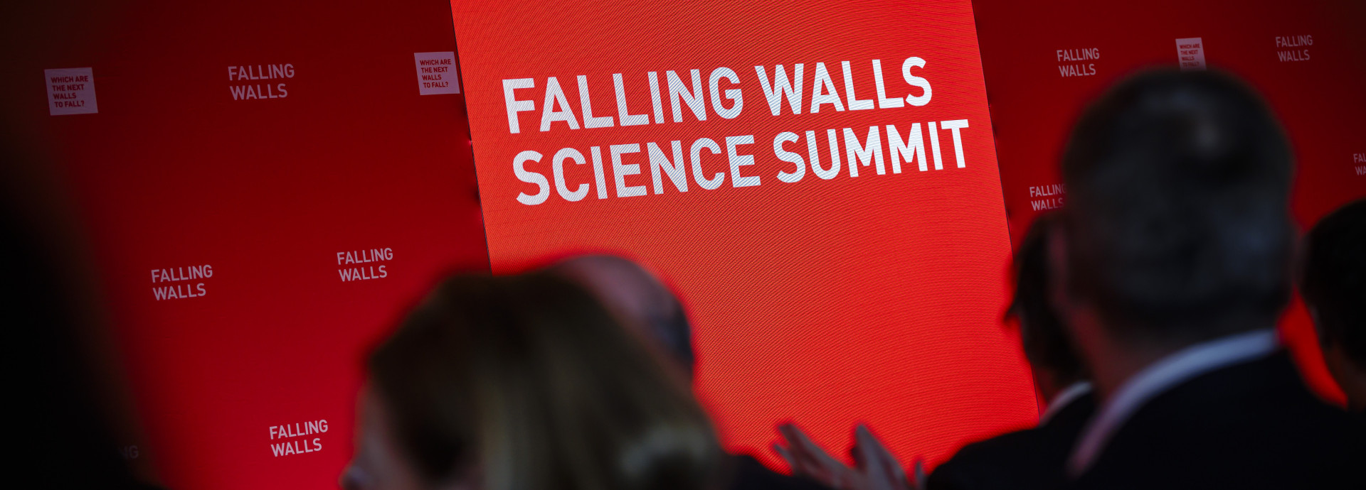 Science Summit Leinwand
