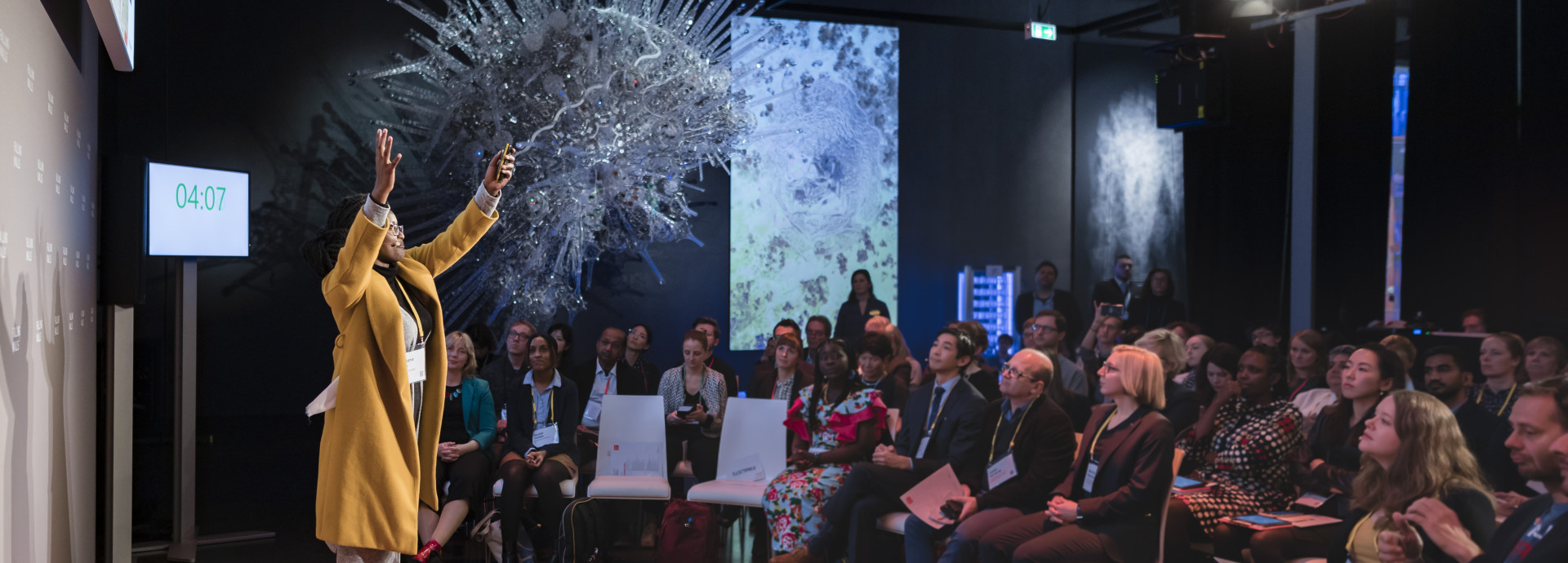 Falling Walls Engage Pitch on Stage at Science Summit 2020