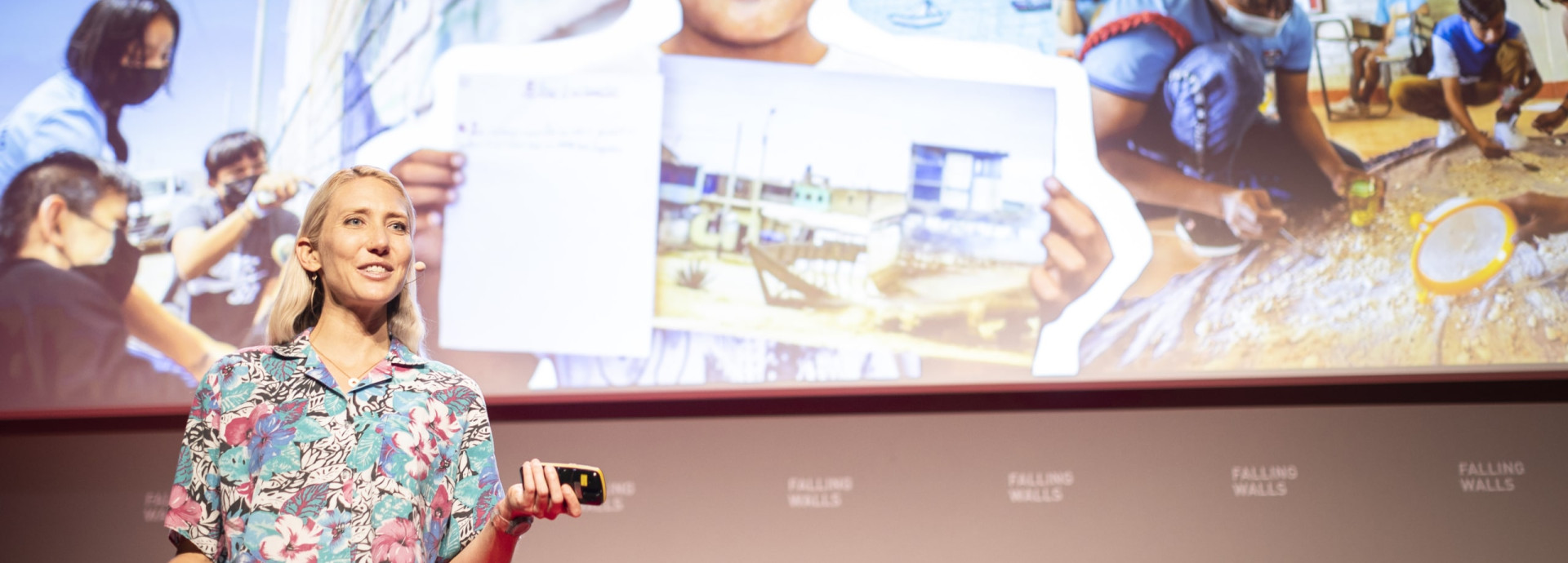 Falling Walls Engage Pitch on stage at Science Summit 2023