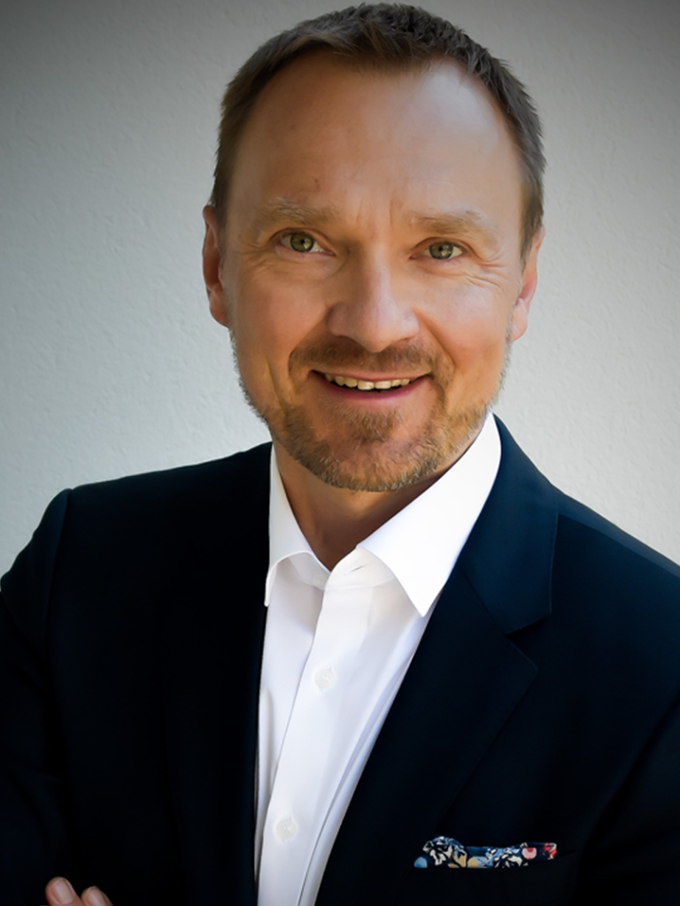 Greg Ombach 