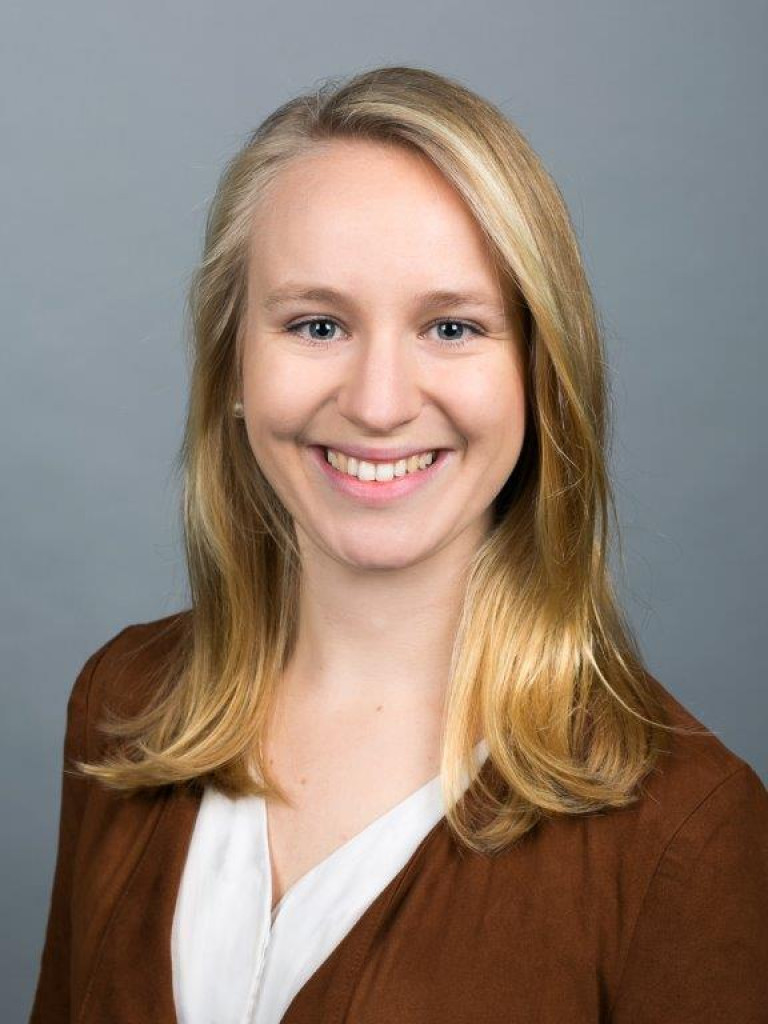 Portrait of Sarah Scheck