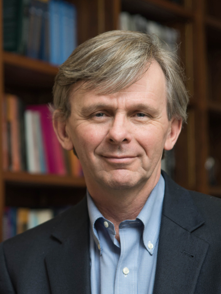 Portrait of David Reitze