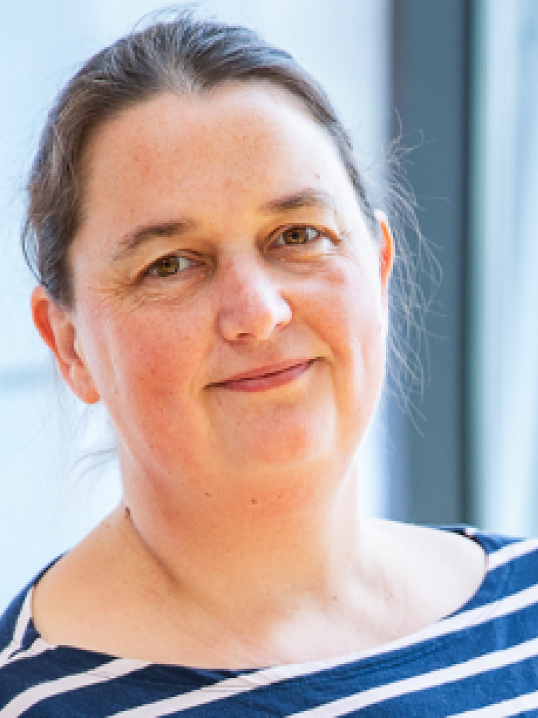 Portrait of Dr. Jennifer Dahmen-Adkins