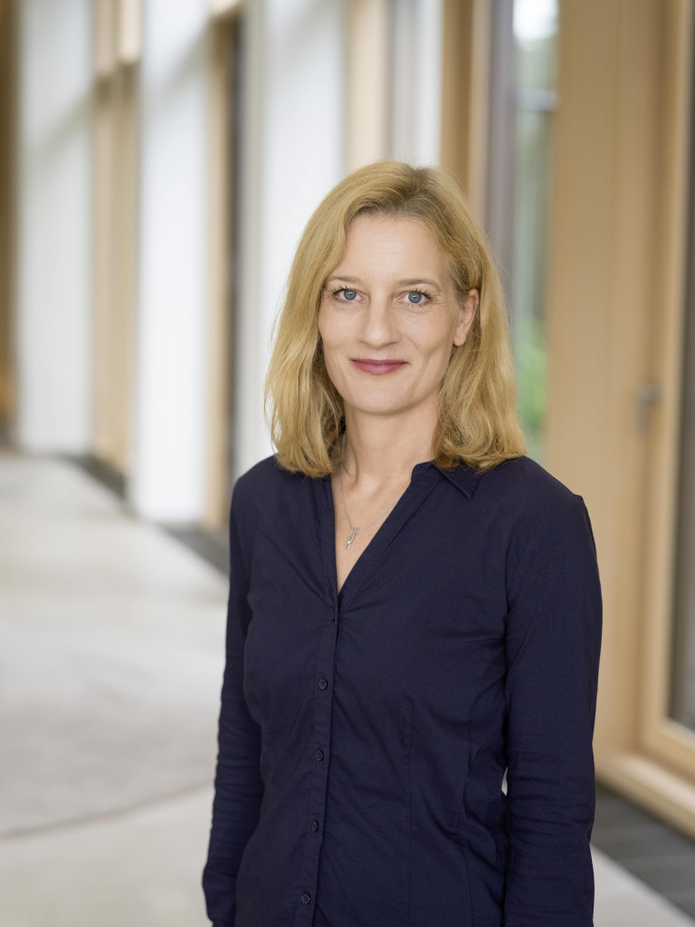 Portrait of Miriam Tidow