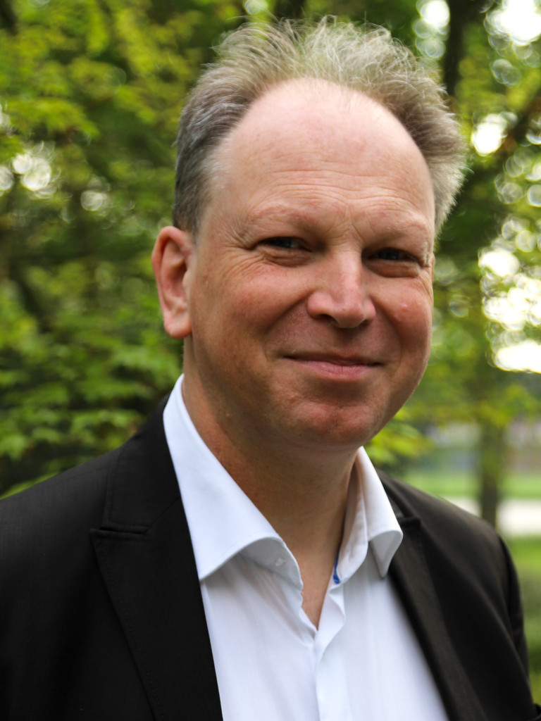 Portrait of Mark Andries