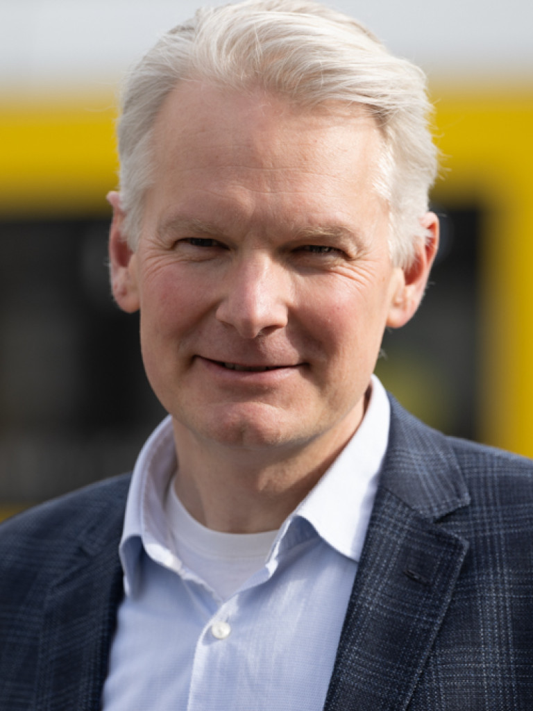 Portrait of Eicke Latz