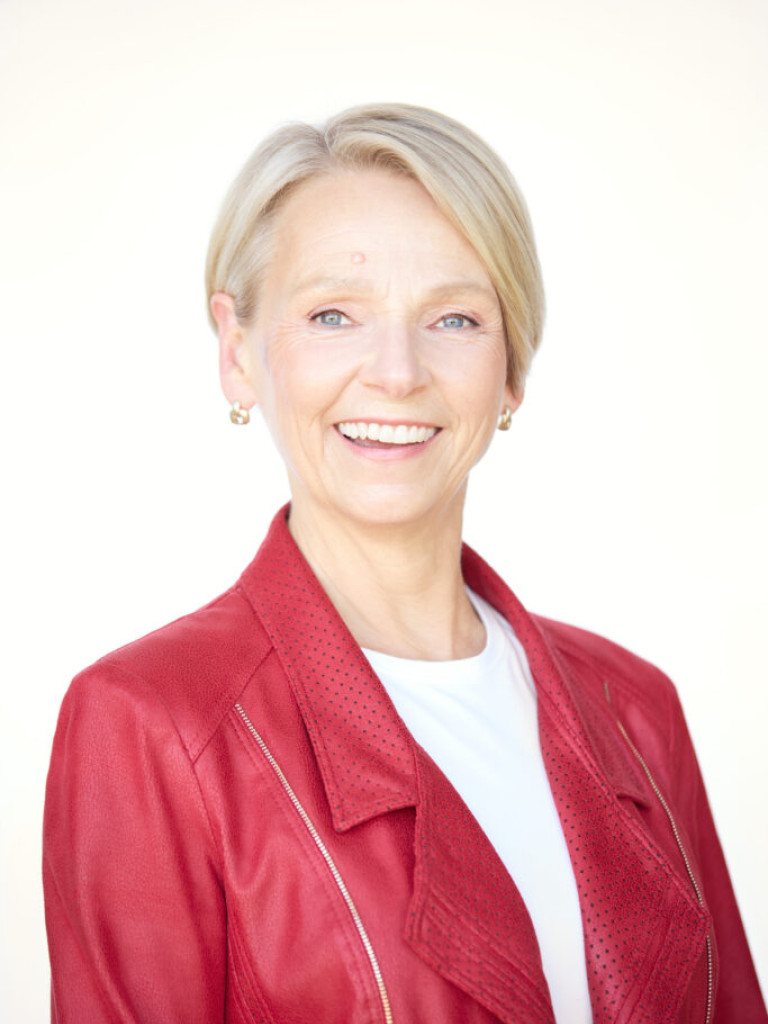 Portrait of Lisa Philipps