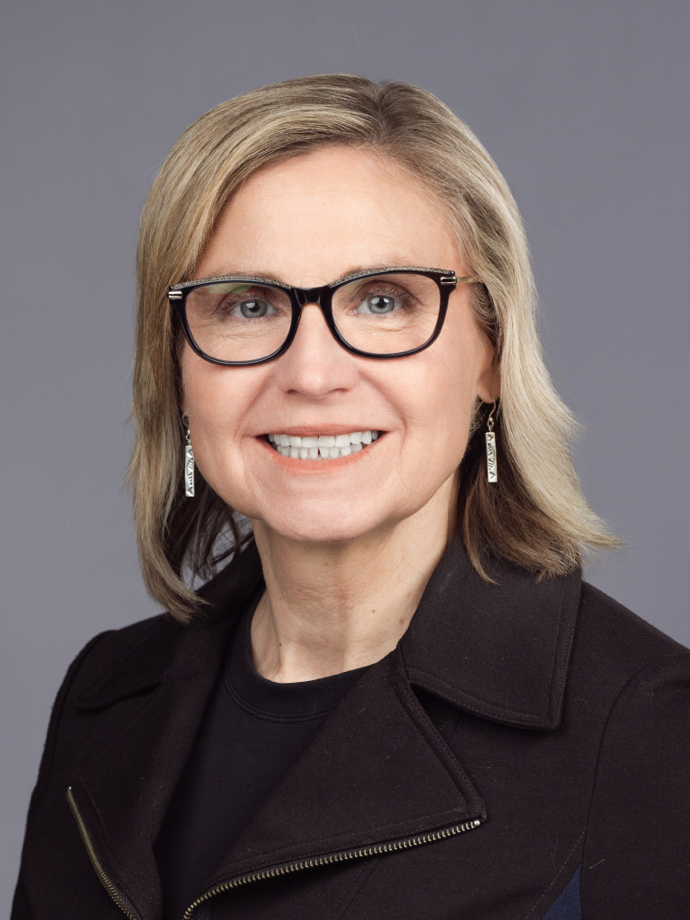 Portrait of Jennifer Barton