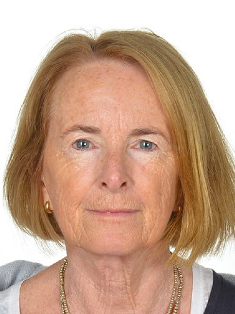 Portrait of Alison Abbott