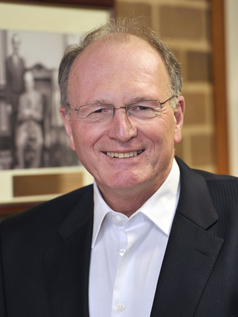 Portrait of Andrew Holmes