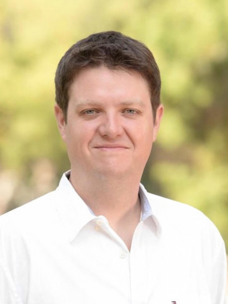 Portrait of Alex Zoellner