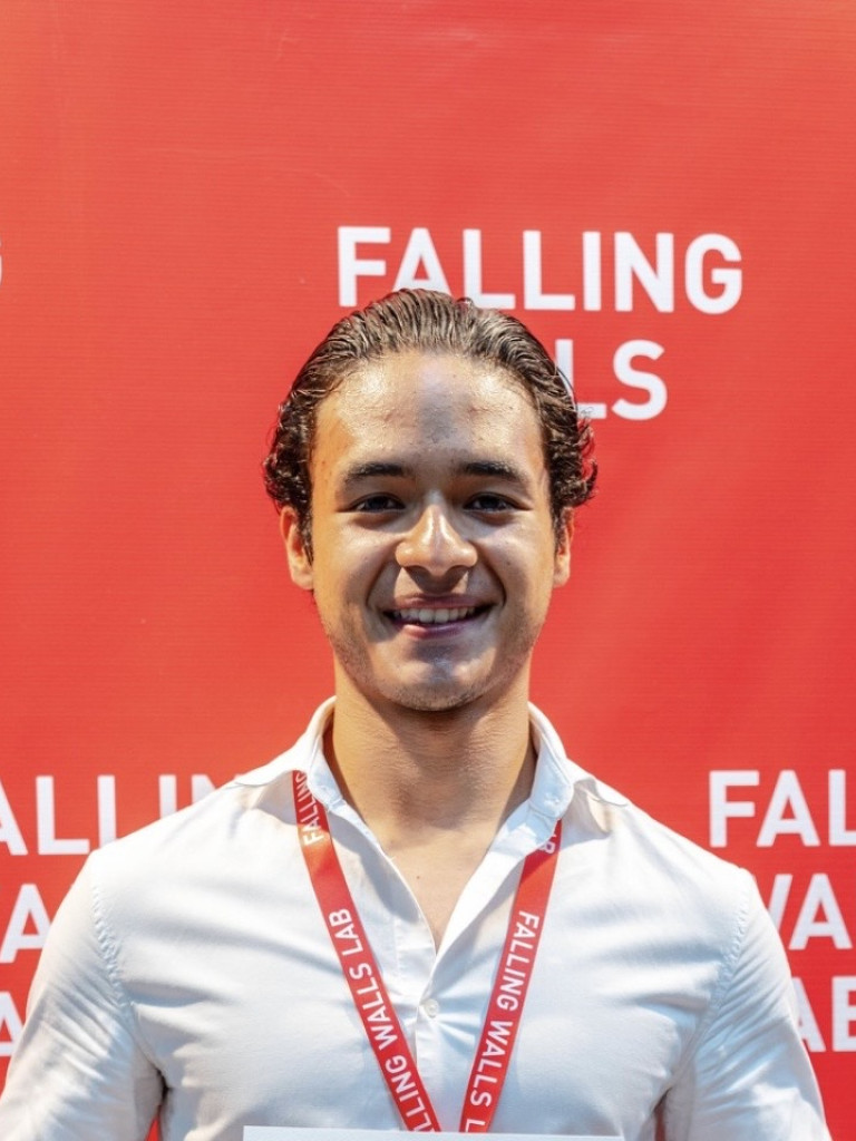 Esteban Mendoza