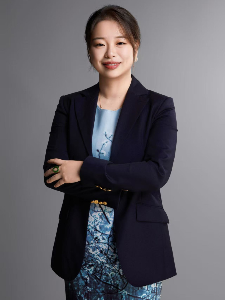 Portrait of Kejia Hu