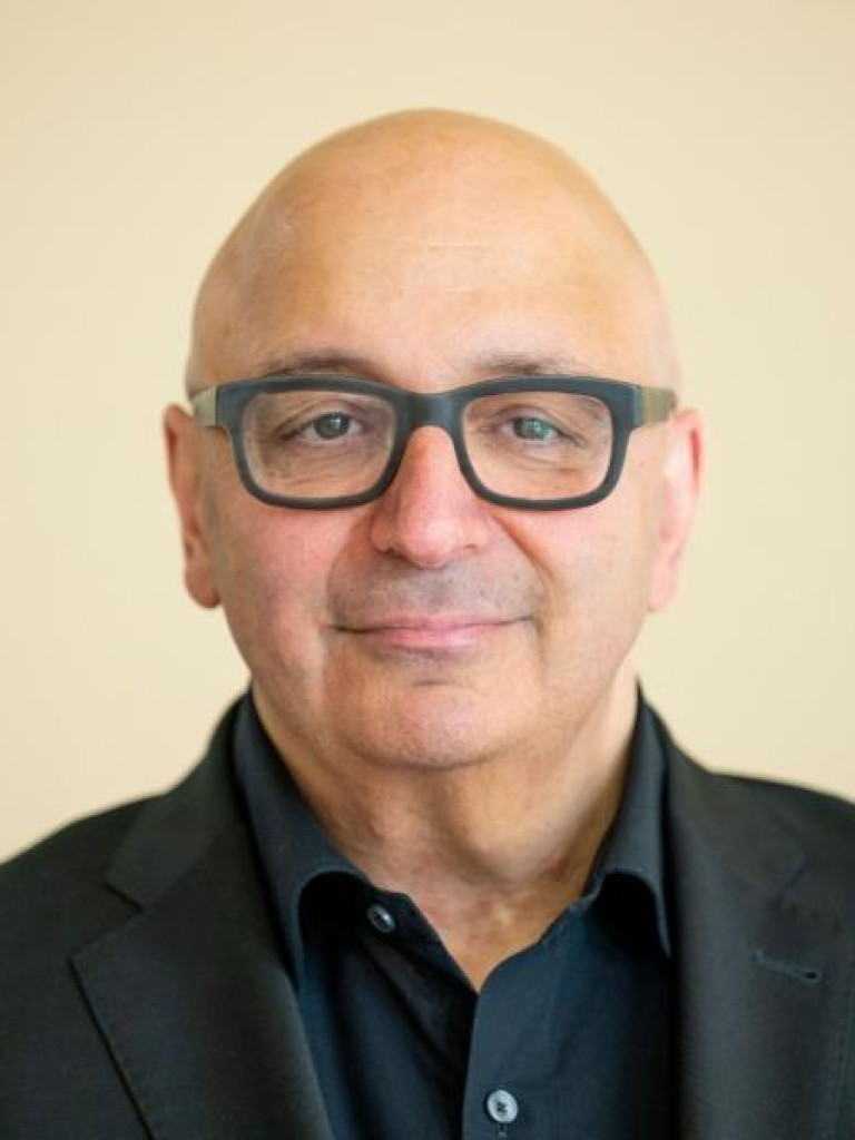 Portrait of Armin Nassehi