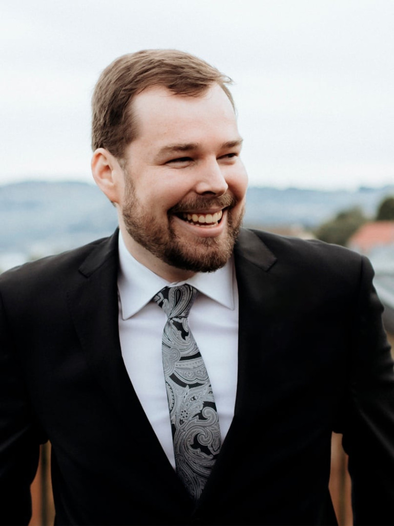 Portrait of Andrew Mills