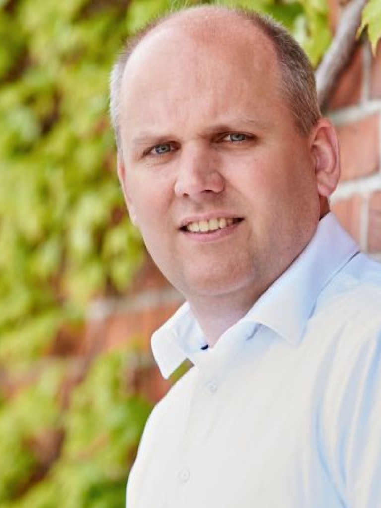 JENS BUSSE