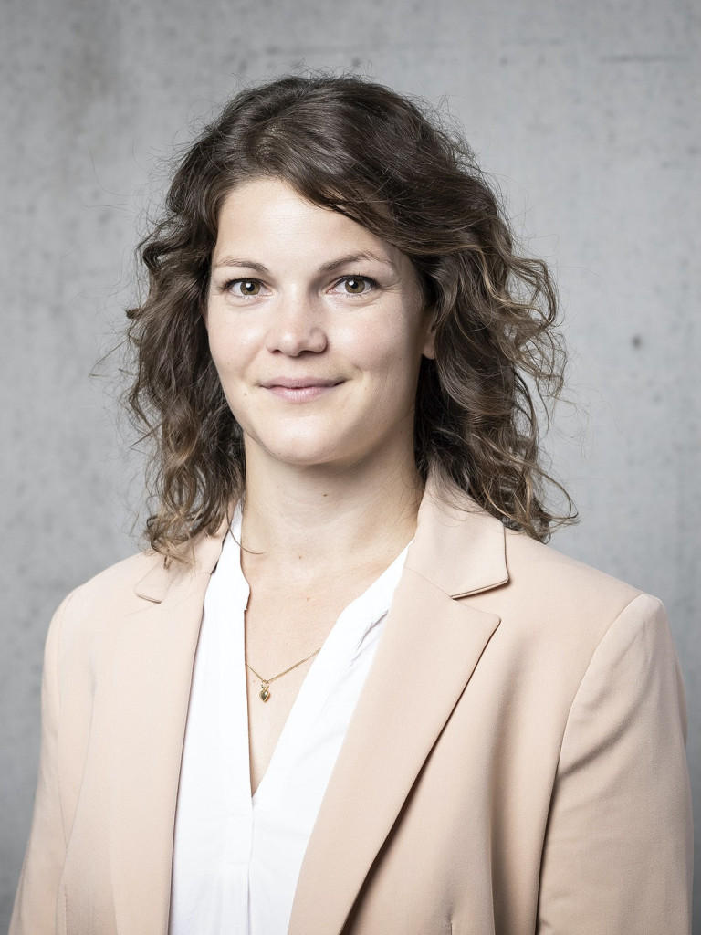 Dr. Bettina Müller