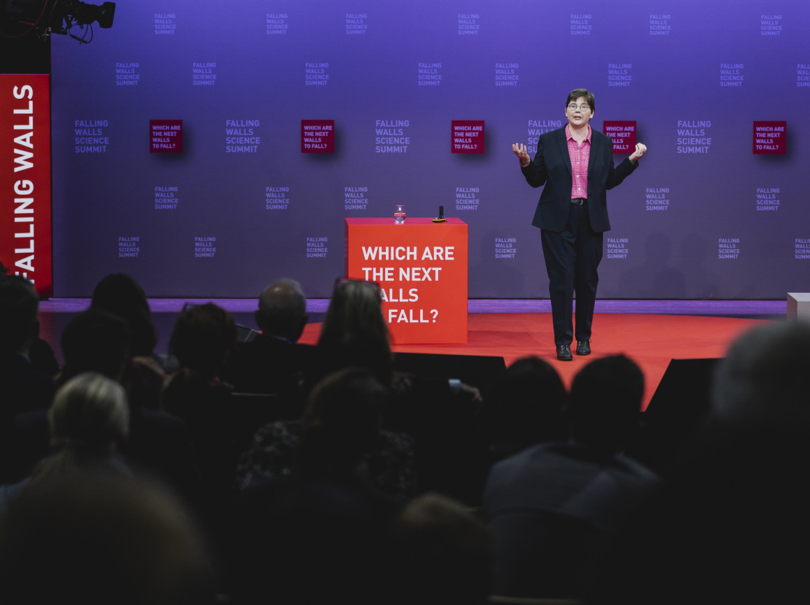 Natalie Picquet on Stage at Falling Walls Science Summit 2022