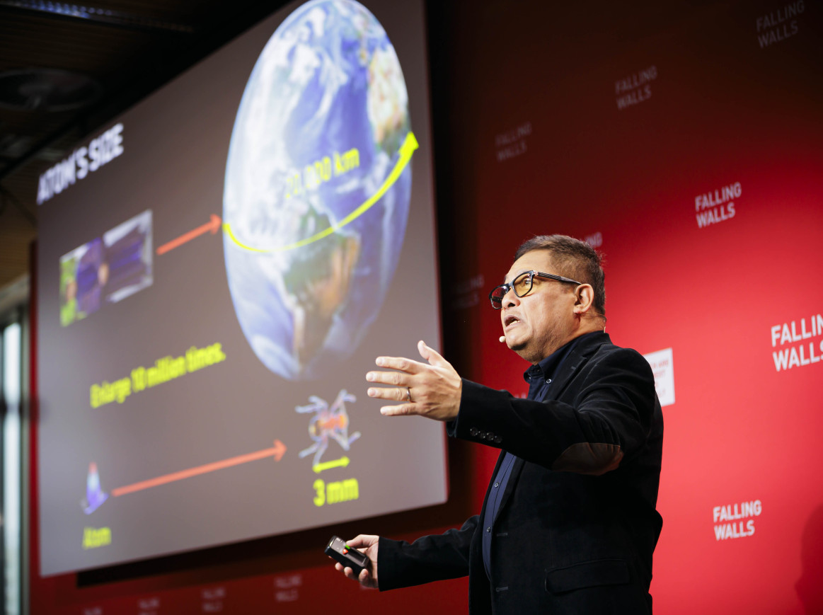Saw Wai Hla breaking the wall of 128 years of x-ray history at Science Summit 2024