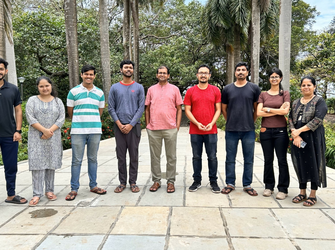 Group shot with Vivek Polshettiwar