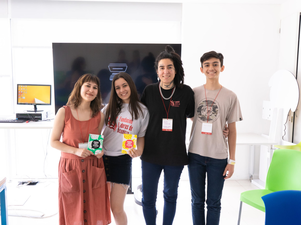 Group photo of participants