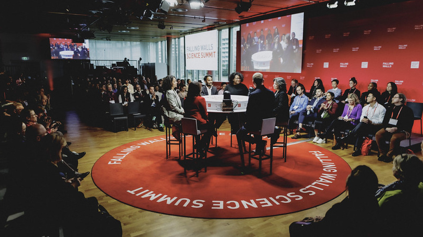 Discussion at Falling Walls Circle