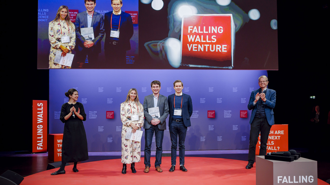 Falling Walls Venture Science Breakthrough on Stage at Science Summit 2022