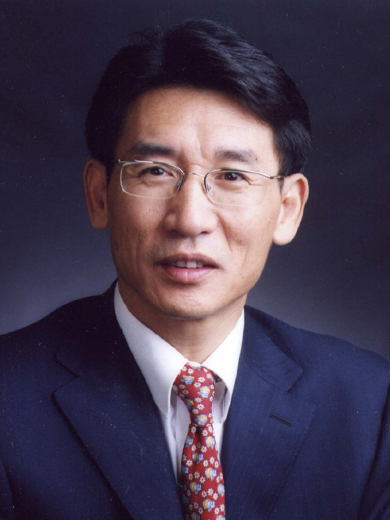 Qi-Kun Xue