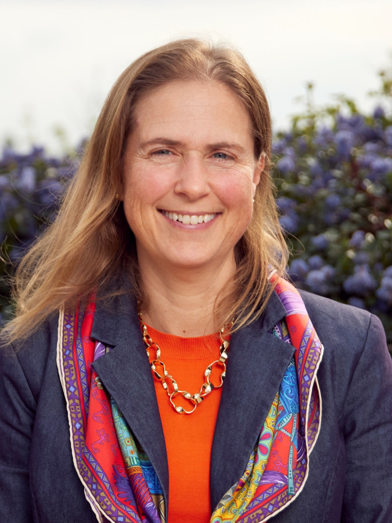 Portrait of SARAH TEICHMANN