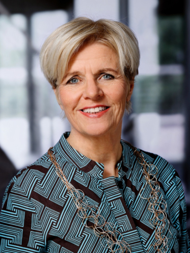 Portrait of Dr. Ingrid Wünning-Tschol