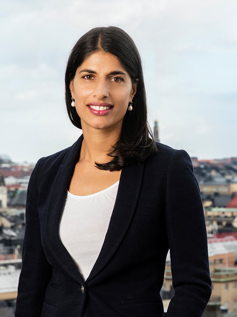 NINA RAWAL