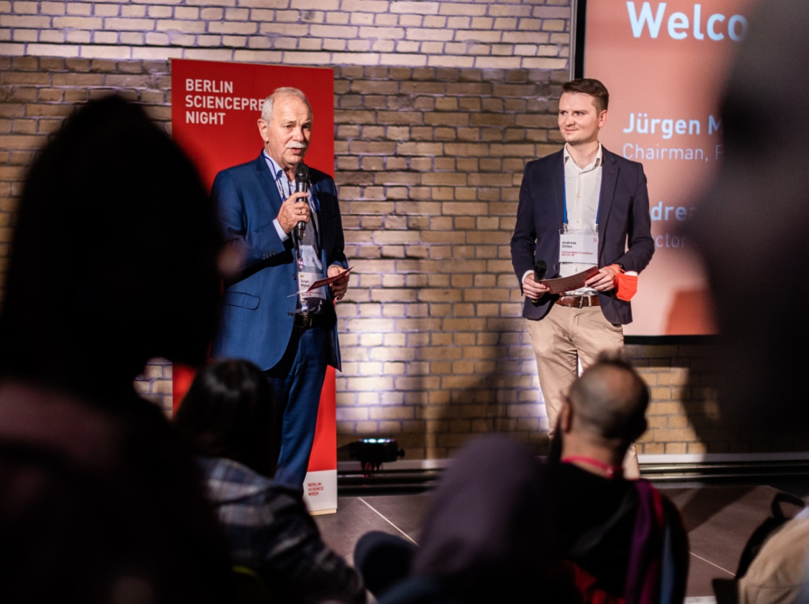 Jürgen Mlynek and Andreas Dittes welcoming the guests
